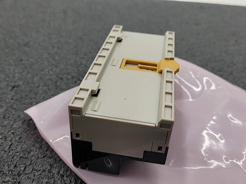 Omron DRT2-ID16-1 DeviceNet Remote Terminal PLC Input Module Smart Slave