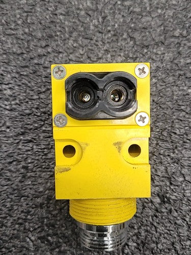 Banner SM912VQD Visible Beam Photoelectric Sensor Industrial Yellow Housing