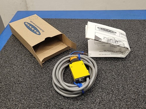 Banner SM2A312F Mini-Beam Fiber Optic Photoelectric Sensor Amplifier