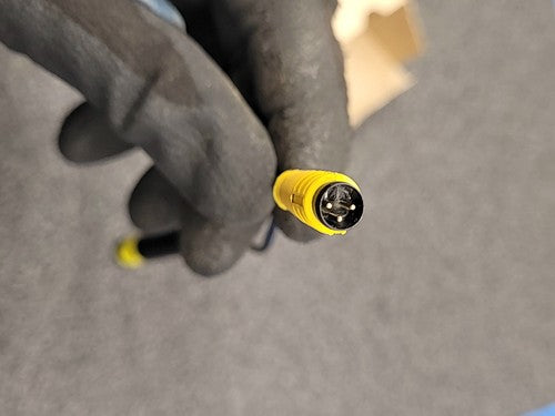 Banner M126E2LDQ 53801 Laser Sensor Class 2 Emitter Photoelectric Barrel