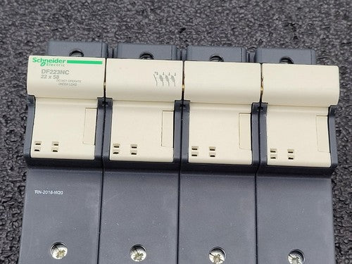 SCHNEIDER ELECTRIC DF223NC 4 FUSE HOLDER 22x58mm Fuses DIN Rail Mount