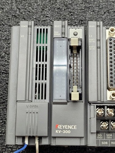 KEYENCE KV-300 PLC KV-U5 24VDC 2x KV-B16R Relay KV-L2 Serial KV-C32X DC Input