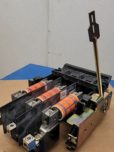 Allen Bradley 1494V-DS200 Ser B Fused Disconnect Switch 3 Pole 3PH 200A 600VAC