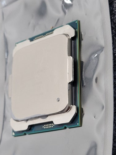 Intel Xeon E5-2699 v4 SR2JS CPU Processor 2.20GHz 22C LGA2011-3 Broadwell