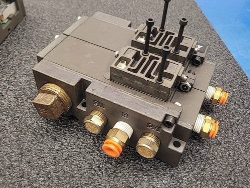 Numatics FlexiBlok Pneumatic 4 Valve Air Solenoid Manifold Block Assembly