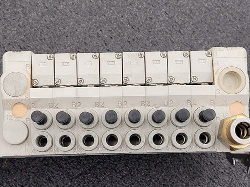 SMC Pneumatic Manifold 8 VQC2101N-5 Valves DeviceNet Control EX250-SDN1-X122