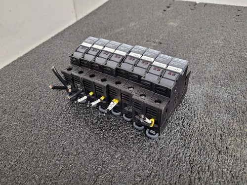 Lot of 8x Phoenix Contact UK 10,3-CC DIN Rail Fuse Holder w/ Indicator Class CC