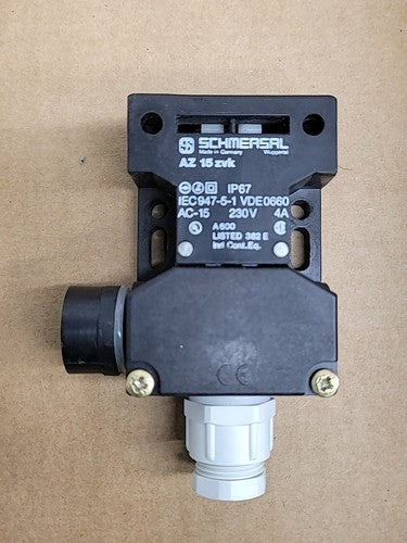 Schmersal AZ 15 ZV Industrial Safety Interlock Switch Lot Cables Brackets AZ15ZV