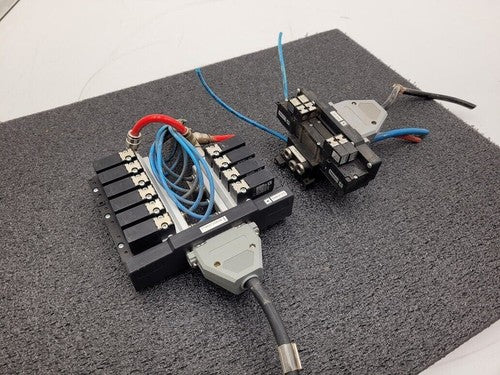 Pneumax Pneumatic Solenoid Manifold 2100.37.10 24VDC 145 PSI OMRB213/1 Valves