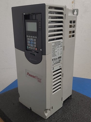 Allen Bradley PowerFlex 755 VFD AC Drive 20G11ND027AA0NNNN Frame 3 Series A 15HP
