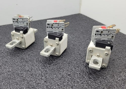 Lot of 3 BUSSMANN Fuse 170M3672 690VAC 690C 550AMP 550A