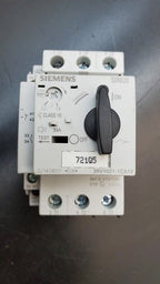 SIEMENS SIRIUS 3RV1021-1CA10 Circuit Breaker w/ 3RV1901-1A Auxiliary Contact