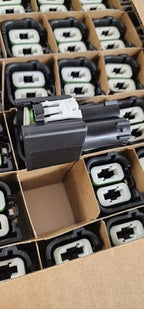 Aptiv Delphi Automotive Power Connector 2 Way POWERPACK LV1000 Case of 192