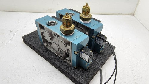 2x MAC Pneumatic Air Solenoid Control Valve 24VDC 67A-C1-BAB-DM-DDAA-1BA 1" NPTF