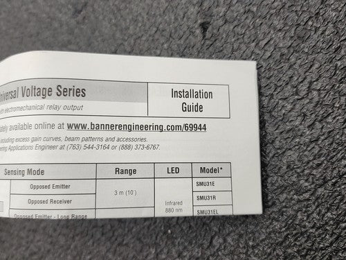 Banner SMU315CV2 Photoelectric Sensor Convergent Visible Red Mini Beam 43mm