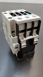 SIEMENS SIRIUS 3RT1024-1B Contactor E05 3 Phase w 3R1921-1DA11 Auxiliary Contact