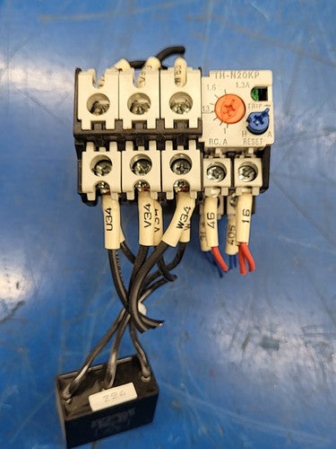 Mitsubishi TH-N20KP Contactor w/ S-N11 Thermal Overload Relay SQ250503F Caps