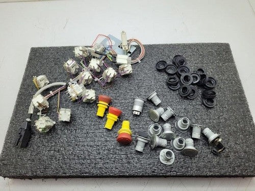 Lot of 17 SCHLEBEL BTLK EStop Switches Emergency Stop & Reset, Pushuttons, Key