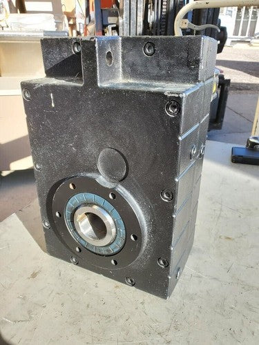 Lenze Servo Gearmotor Gear Box Motor MCS 12L20-R80B0 3.75HP GFL07-2S HDR 12LC20