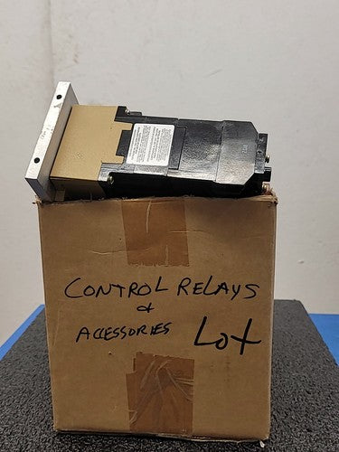 Allen Bradley Bulletin 700 AC Relay Lot PKB40 Pneumatic Time Delay Jumper Kits