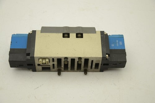 SMC VSR8-8-FJG-D-3EZ-V1 Pneumatic Solenoid Valve, 142PSI, 24VDC
