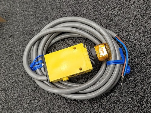 Banner SM2A312F Mini-Beam Fiber Optic Photoelectric Sensor Amplifier