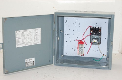 Square D 8903 L020 Enclosed Lighting Contactor 2-Pole 277-600V 20A 120V Coil