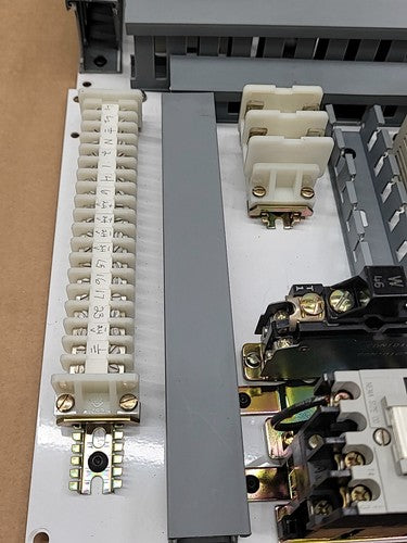 Lot of 2x Idec MICRO-1 PLC Control Panel Sola 83-24 Power Supply DIN Rail Relay