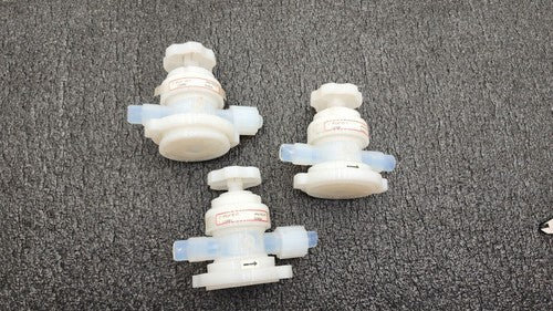 Lot of 3x Furon Pneumatic High Purity Manual Screw Valve UPM2-F812-MT 1104583