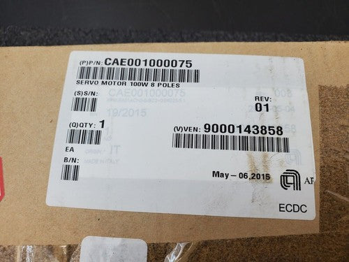 Servo Tecnica APM-SA01ACN2-8-SC Servo Motor Robot 100W 3Ph 200V 2.38A 3000RPM