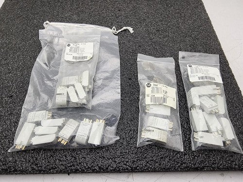 Lot of 27x 700-AV3R 700-ADR 700-ADL1R Diode Indicator Light Relay Module
