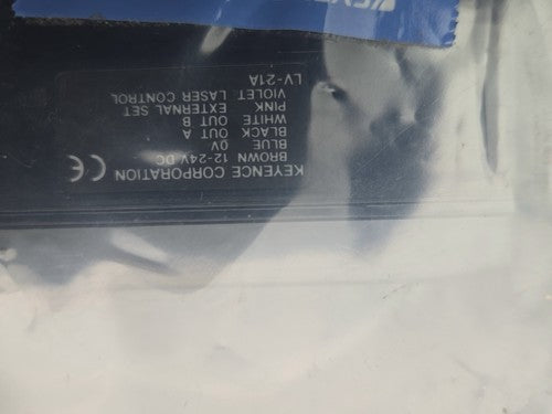 Keyence LV-21A Digital Laser Sensor Amplifier NPN Retro Reflective 17505393