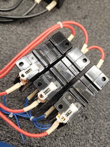 Mitsubishi NF30-CS Circuit Breaker Lot 220V AC w/ CP-C BAC102105 Breaker