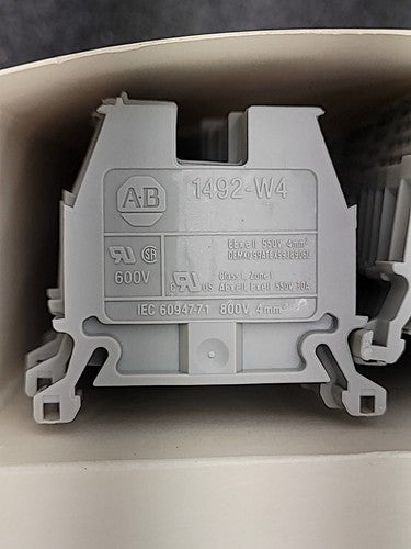 Allen Bradley 1492-W4 Terminal Blocks Feed Through Space Saver Lot of 50