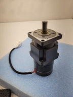 VEXTA UPH566H-A2 Stepping Motor w/ HARMONIC UHG50-2B Gear Drive 1:50 Ratio