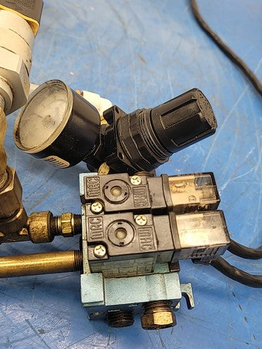 MAC 65A-SA1-DAAJ-1KD Solenoid Valve Manifold Wilkerson Pneumatic Filter Lot of 3