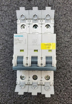 SIEMENS 5SJ4325-7HG41 Circuit Breaker 5SJ43, 25A, 240 V, 50/60Hz Type HSJ 3-Pole