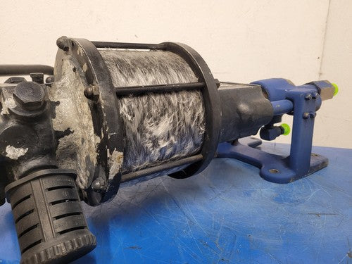 Commander Speeflo 742-140-B Air Driven Grease Pump Pneumatic 60: Ratio A8
