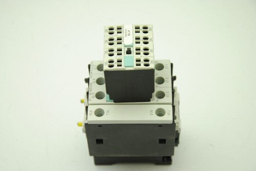 Siemens Sirius 3RT1325-1B, Motor Contactor w/ 3RH1921-2HA22 Contactor