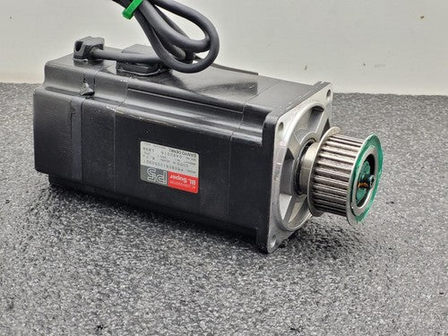 SANYO DENKI AC SERVOMOTOR P5, P50B08100DXS27 / PZ0A050AME1S00 Servo Amplifier PZ