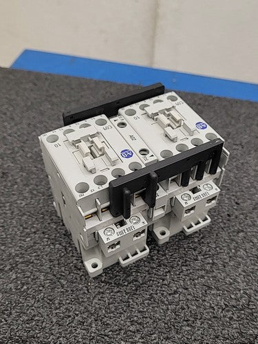Allen Bradley 104-C09D22 Reversing Contactor IEC Motor Starter C09 120V Coil