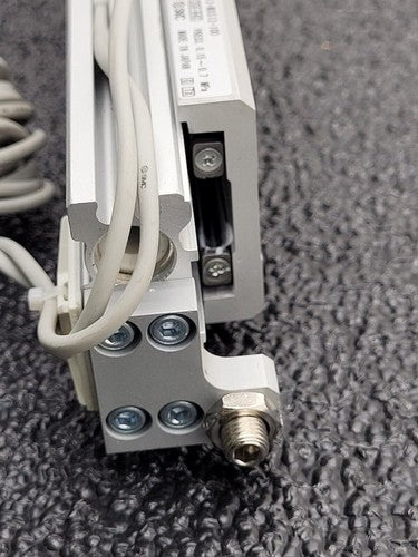 SMC 13-MXS12-100 Pneumatic Linear Slide Guide Table Cylinder D-m9PW Sensors