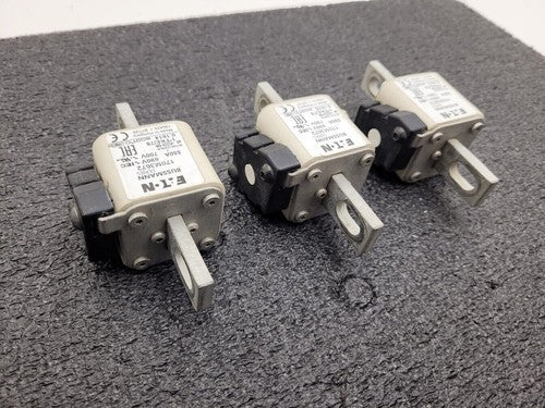Lot of 3x Eaton Bussman High Speed Fuse-Link Fuse 170M3672 Relay 550A 690-700V