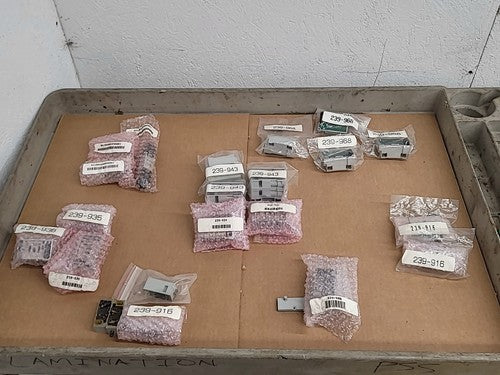 LOT Numatics 041SS400MCC00061 Solenoid Valve Pneumatic Directional Control 24VDC