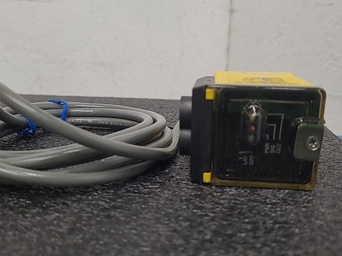 Banner Q45BB6F Fiber Optic Amplifier Sensor 10 to 30V DC Photoelectric