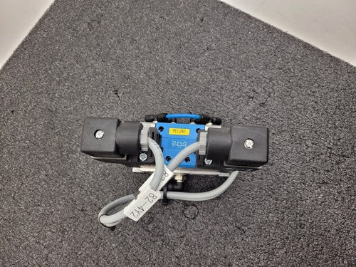 Festo Dual Pneumatic Valve Block MN1H-5/3G-D-1-S-C 15968  -13 to 240 psi INPUT