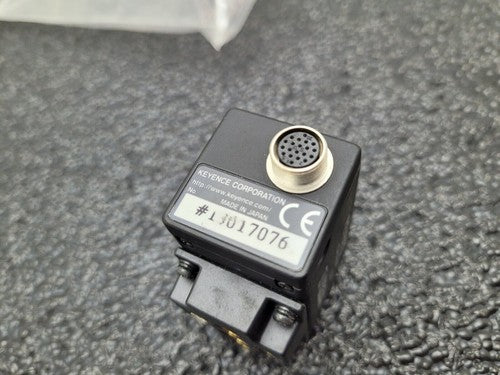 KEYENCE CV-H200M CCD Camera 7x Mega Digital Industrial Inspection Machine Vision