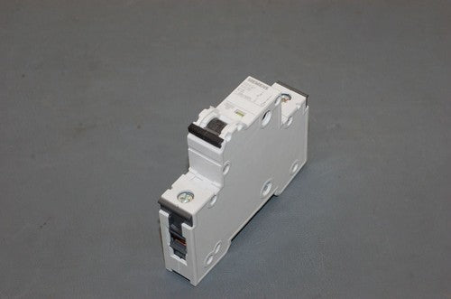 Siemens 5SY41 MCB C5, 5SY4111-7, 5A Circuit Breaker, 1-Pole, 230/400V - Lot of 5