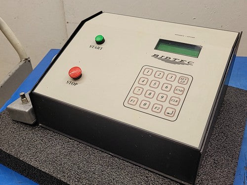 BIDTEC SP100 Spin Coater Control Unit 110/220VAC w/ Remote Switch Box Powers Up