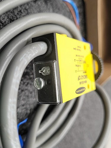 Banner SM2A312F Mini-Beam Fiber Optic Photoelectric Sensor Amplifier